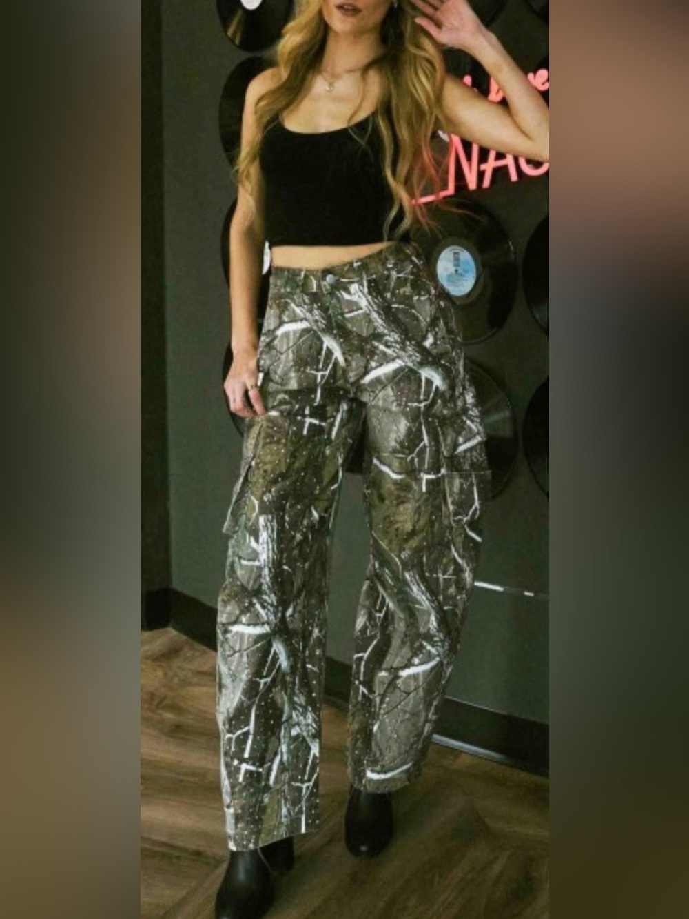 Vibrant Barrel leg Camouflage Cargo Jeans with Rhinestones